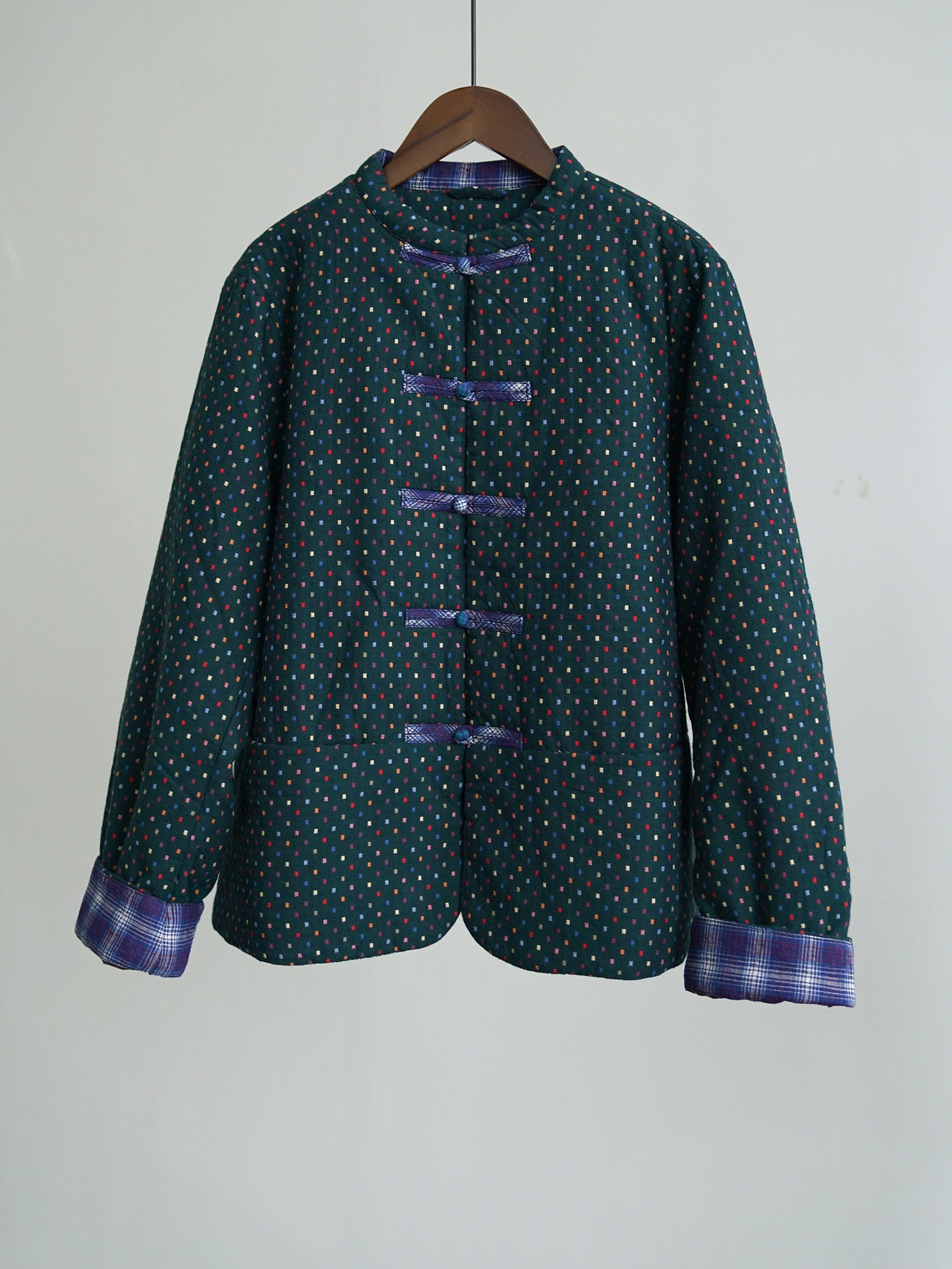 new Chinese color jacquard cloth buckle warm thickened jacket, national style old cloth New Year's cotton coat M24307