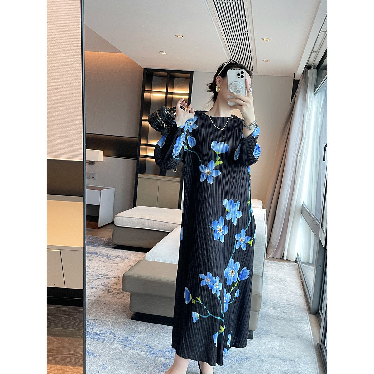 Miyake  spring and summer new high-end printing temperament elegant dress  round neck thin pleated dress
