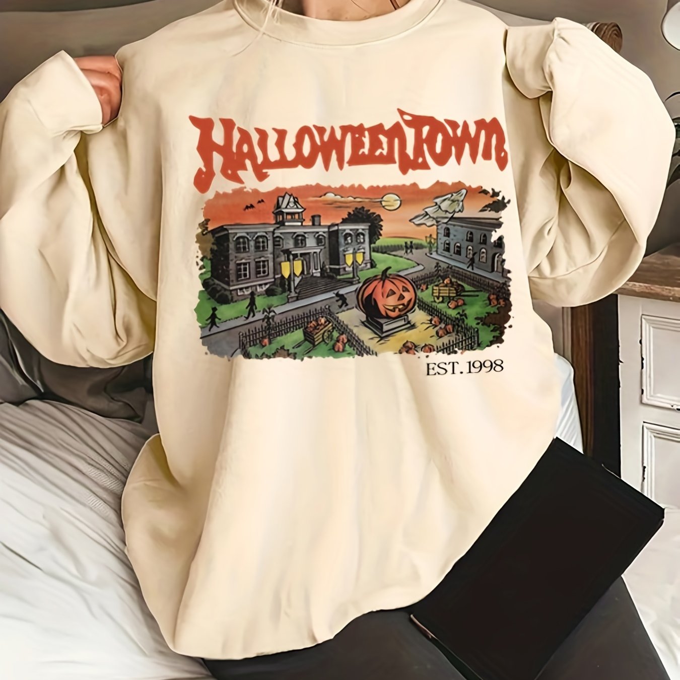 Sixsr Plus Size Halloween Casual Sweatshirt, Women's Plus Graphic & Art Letter Print Long Sleeve Round Neck Sweatshirt