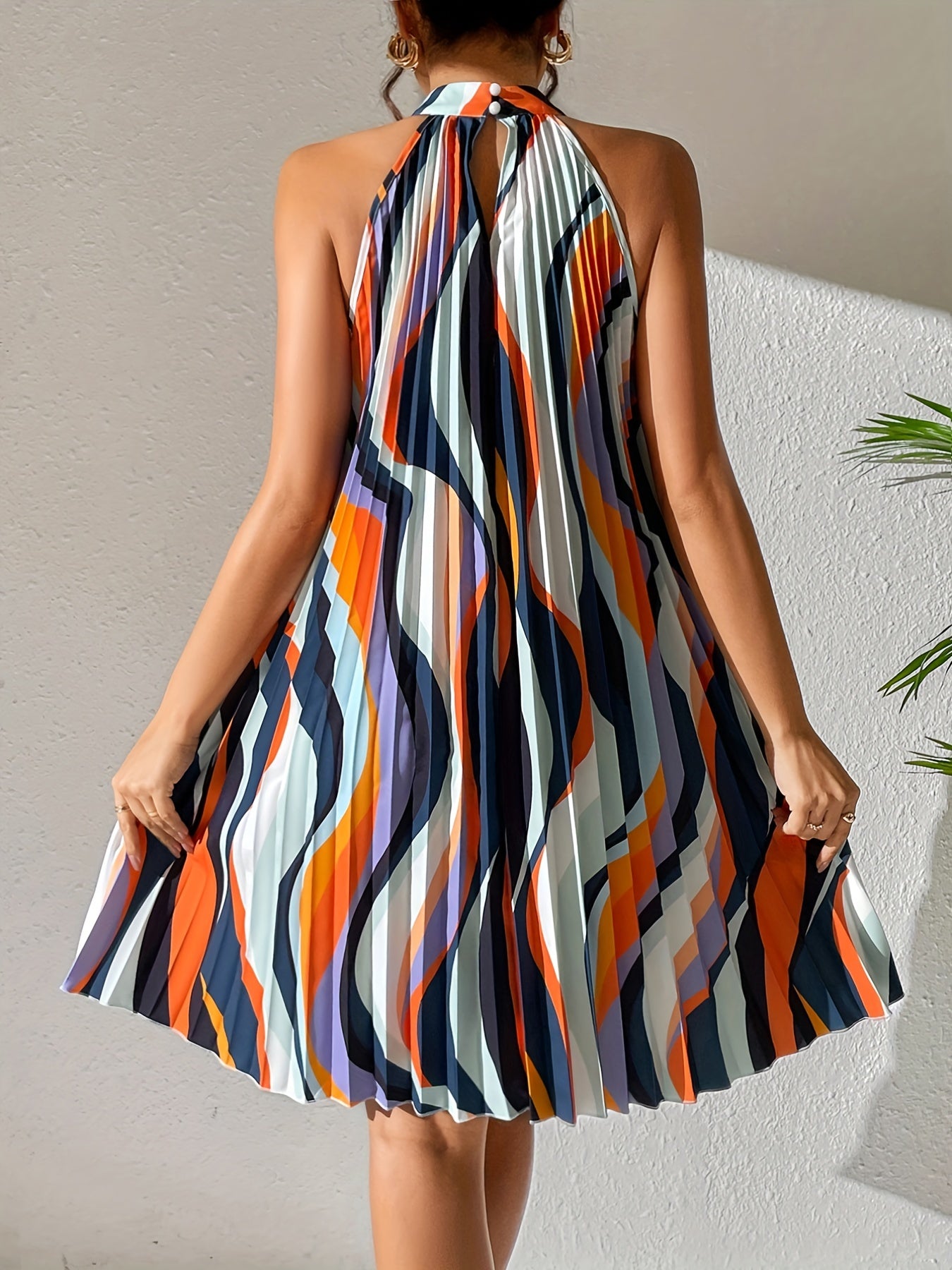 Striped Pleated Halter Neck Dress, Sexy Sleeveless Random Print Dress For Spring & Summer, Women's Clothing