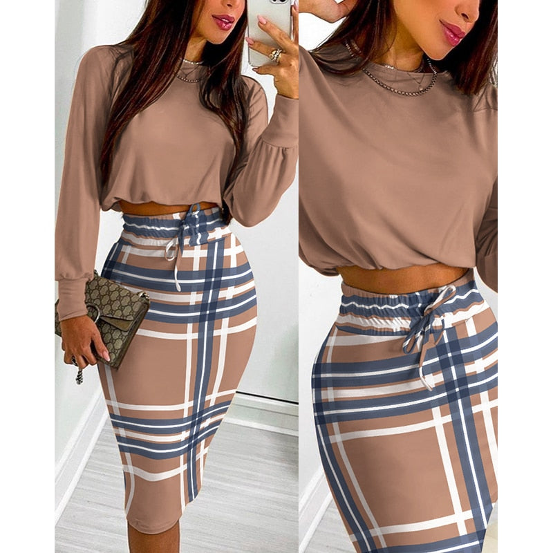 sixsr Autumn Women Casual Two Piece Dress Suit Sets Geometric Print Long Sleeve Top & Drawstring Shirred Skinny Skirt Set