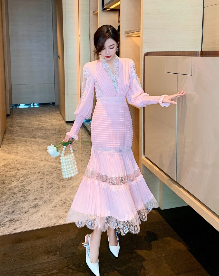 Sixsr Fashion Runway Women Pleated Party Dress Spring Sexy V Neck Lantern Sleeve Chiffon Patchwork Lace Bodycon Slim Long Dress