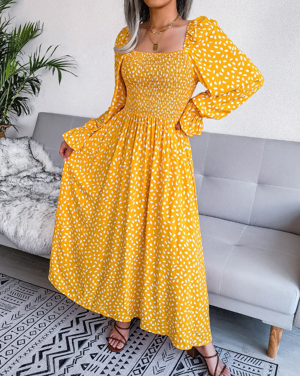 Sixsr Fashion New Print Square Collar Chiffon Dress Women Elegant Pleated Loose Dress Women Puff Sleeve Party Dresses for Women Robes 18123