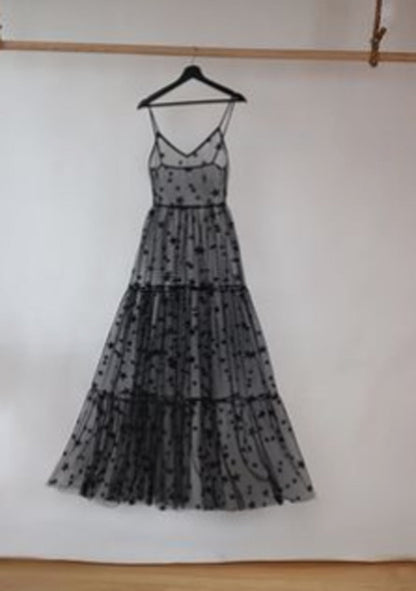 Sixsr Elegant Spaghetti Straps Tulle Long Women Dress Fashion Bling Bling See Through Dress Sexy Fashion Hot Selling Beachwear