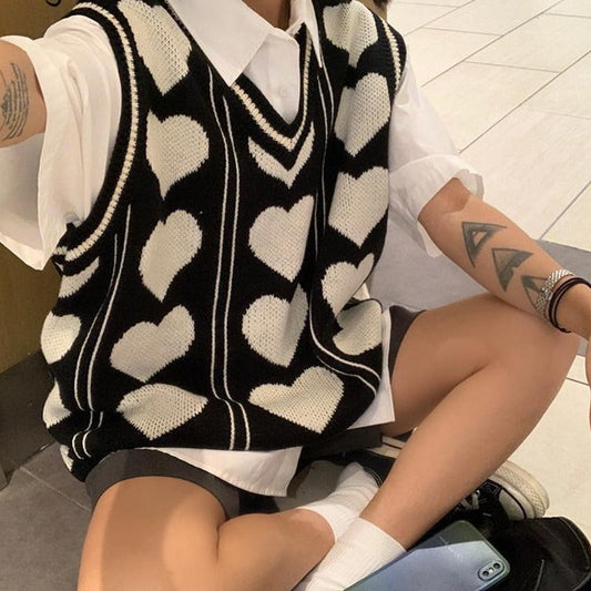 Korean Vintage Sweater Loose V-neck Knit Pullover Vest Y2k Oversized Tank Top Love Print Sweaters Fall Fashion Cardigan